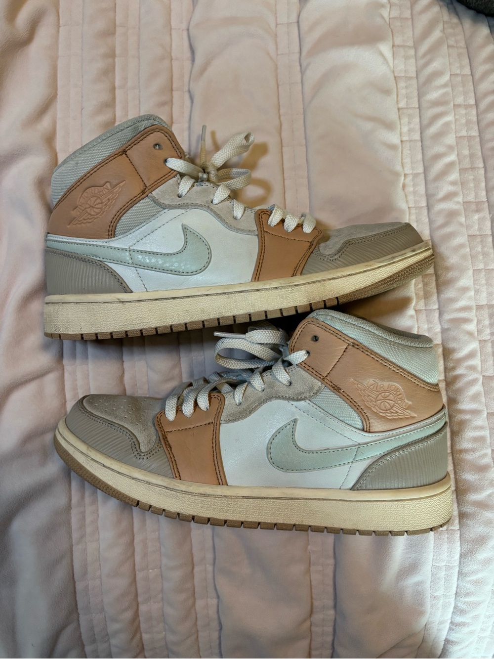 Nike Air Jordan 1 Mid- "Milan" Men's 7 & Woman's 8.5